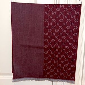 GUCCI Scarf - OS Burgundy and gray. 72”L x 16” W